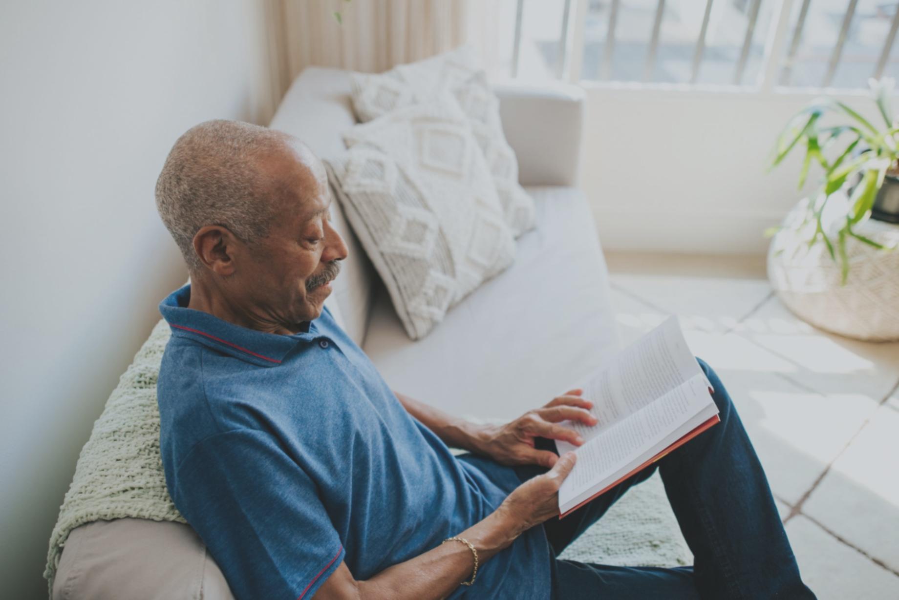 Students engaging in interactive online learning session